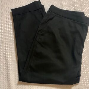Joe Fresh women’s plus size black straight leg pants, size 16W.
